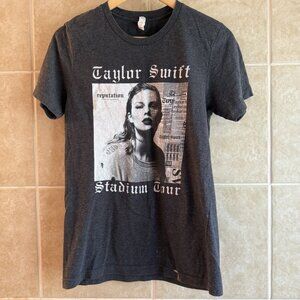Taylor Swift T Shirt Medium Small Gray Reputation Tour 2018 Double Side Concert